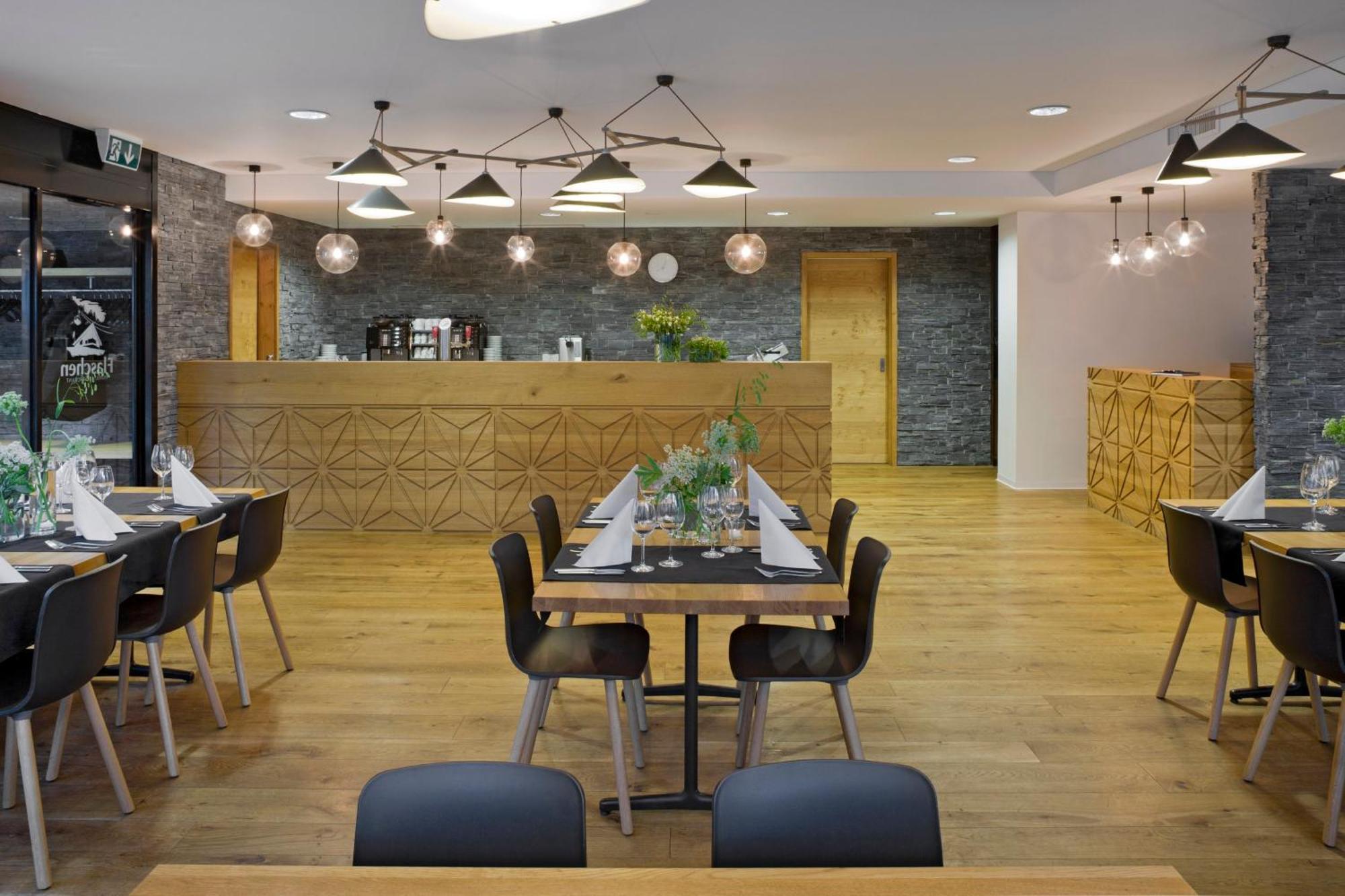 Hotel Restaurant Flaschen Albinen ภายนอก รูปภาพ